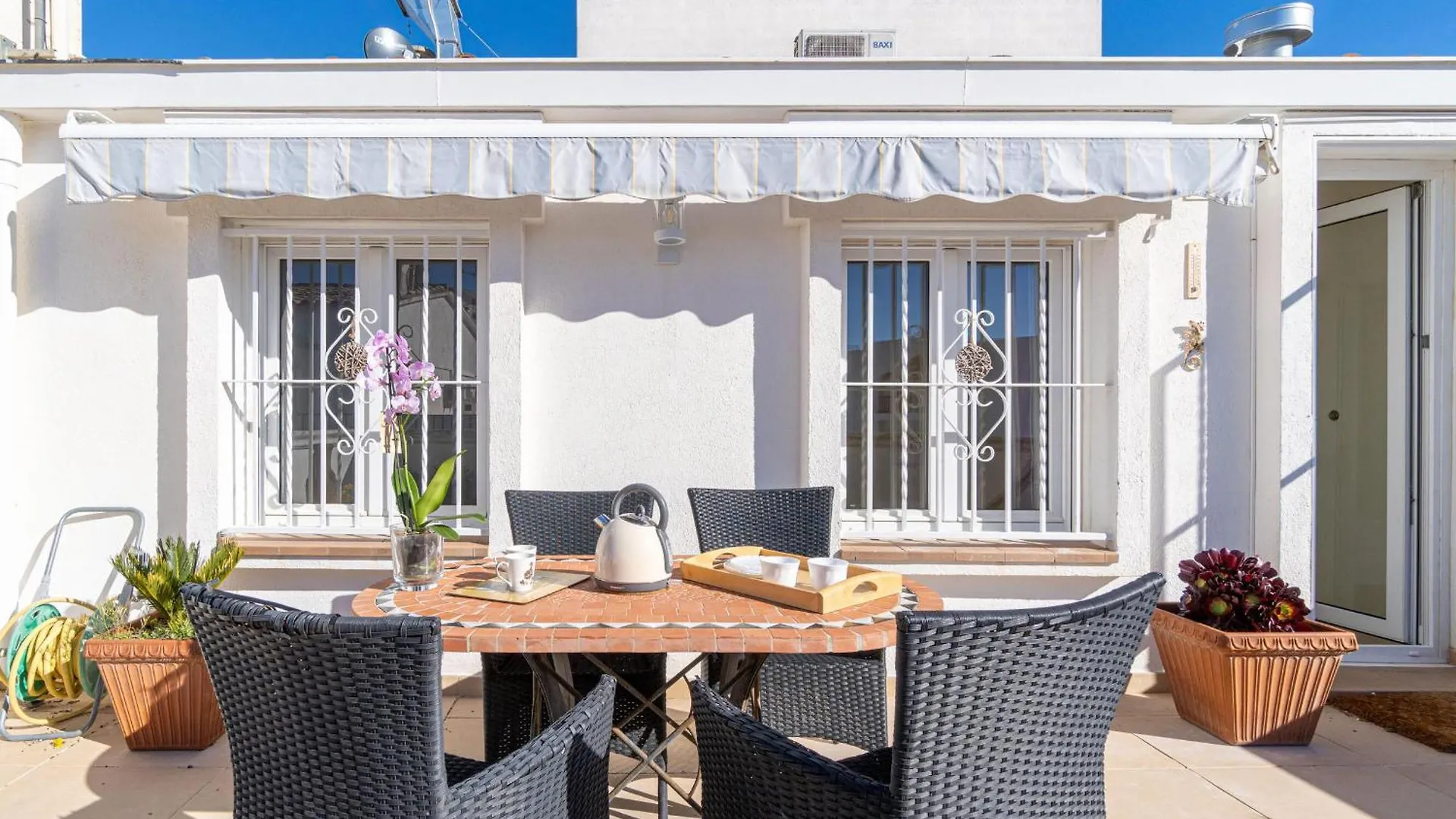 Apartment Atico Con Vistas Al Canal - Hisp-288-52 Empuriabrava Spain